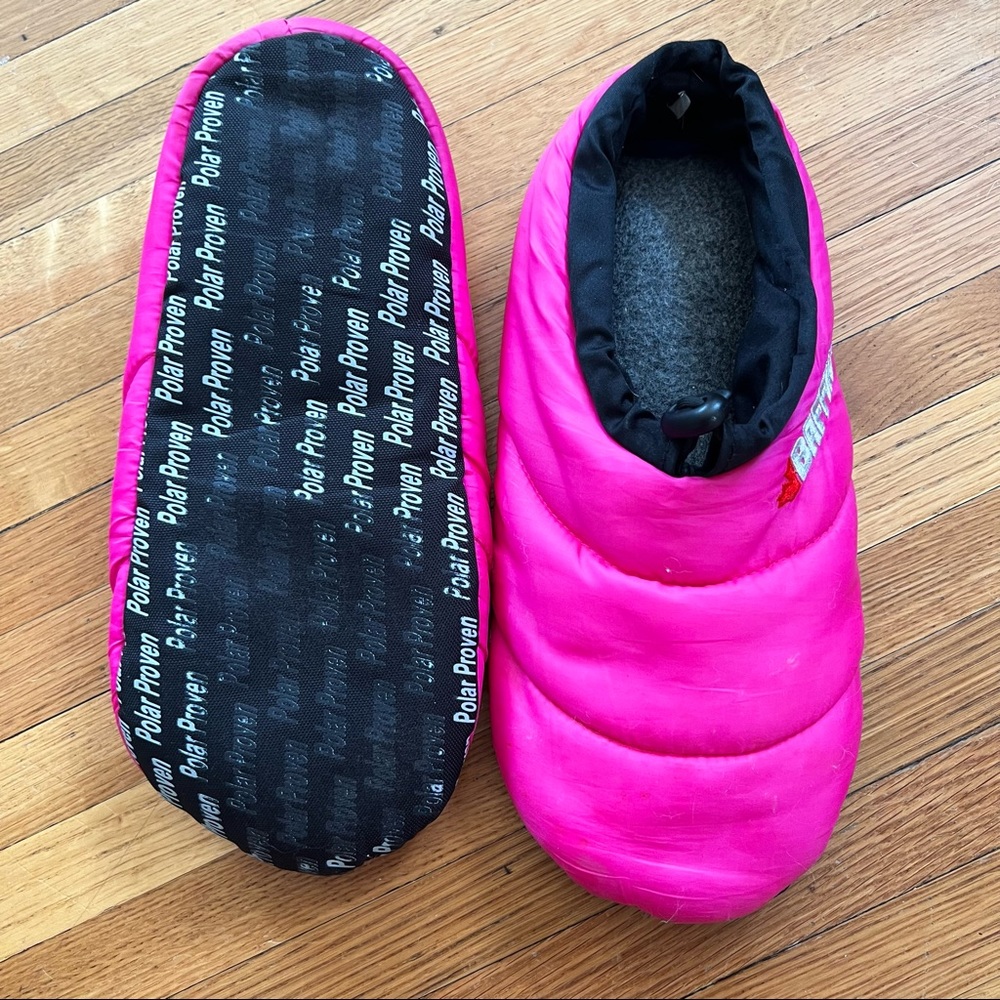 Baffin Cush Comfort Slip On Pink Black Slippers